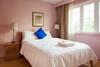 Hostal Charlton Suites Guest House