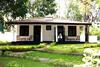 Hostal Dambulu Oya Family Park