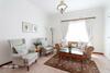 Hostal A Tuscan Villa Guest House