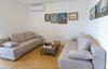 Apartment Komarna Cr