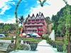 Zo�?s Paradise Waterfront Hotel