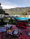 Zo�?s Paradise Waterfront Hotel