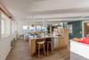 Spacious And Modern Apartment. �rland