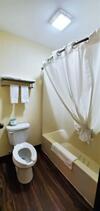 Motel Travel Inn And Suites