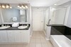 Hotel Barefoot Resort & Yacht Club