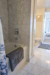 Aoc Suites - High-rise Condo - Cn Tower / Lake View