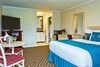 Hotel Royal Inn & Suites