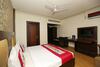 Oyo 6845 The Grand Hotel