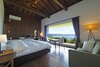 Hotel & Hana Stay