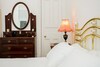 2 Bedroom Apartment In Westminister