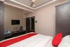 Oyo 11723 Hotel Barney Grand