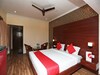 Oyo 15468 Hotel Sharda