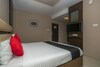 Hotel Capital O 11186 The Lark