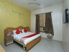 Oyo 16906 Hotel Balsons