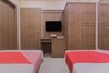 Oyo 19930 Hotel Holiday Palace