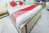 Oyo 783 Om Hotel
