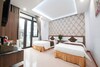 Hotel Khach San Sao