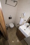 B Guest Hotel