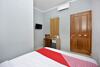Hostal Oyo 1303 Golden Inn 2