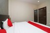 Hotel Oyo 23639 Krishna Plaza