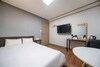 Hotel Healing House