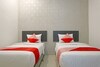 Hostal Oyo 1185 Sachila Residence Syariah