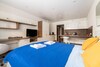 Apartamentos Renthouse Khoshimina 16