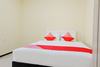 Hostal Oyo 1468 Sm House