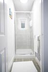 Kirkstall Serviced Apartments Leeds