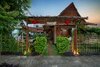 Hotel Ba's Garden Beachside Homestay