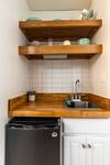 Newly Renovated Studio Two Blocks From The Beach