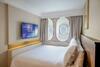Queen Elizabeth 2 Hotel