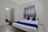Hotel Oyo 24138 Silverkey Shri Homes