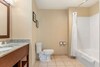 Hotel Comfort Suites Grand Rapids North