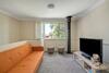 Quiet 4-bedroom House // Private Pool & Fireplace