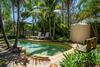 Quiet 4-bedroom House // Private Pool & Fireplace