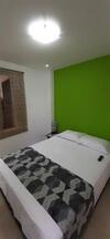 Farallones Apartahotel - Betania