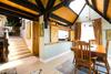 Bed & Breakfast Tivoli Homestay