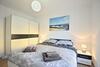 Hostal Apartments Mira