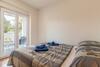 Hostal Apartments Mira