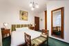 Hostal Casa 3 Guesthouse
