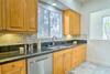 Bright, Modern Townhome Parks, Shops And Eats!
