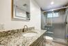 Griffin's Lair - Spacious & Modern Lakefront Cabin Home