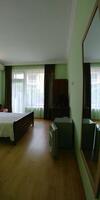 Green Hotel
