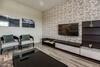 Six-bedroom Apartment 5476