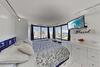 Hawaiian Monarch - Ocean-view Corner Unit With Pool Hotel Room