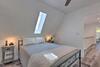 Reclusive Mountaintop Home With Stunning Views!