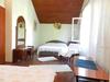 Apartment Neno Grebastica