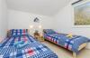 Four-bedroom Holiday Home In Lukovo
