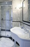 Hotel Grand Santa Lucia